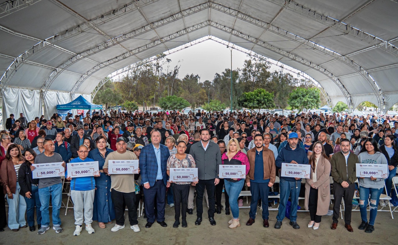 Otorga gobierno de Ismael Burgueño mil 776 créditos para fortalecer el emprendimiento local