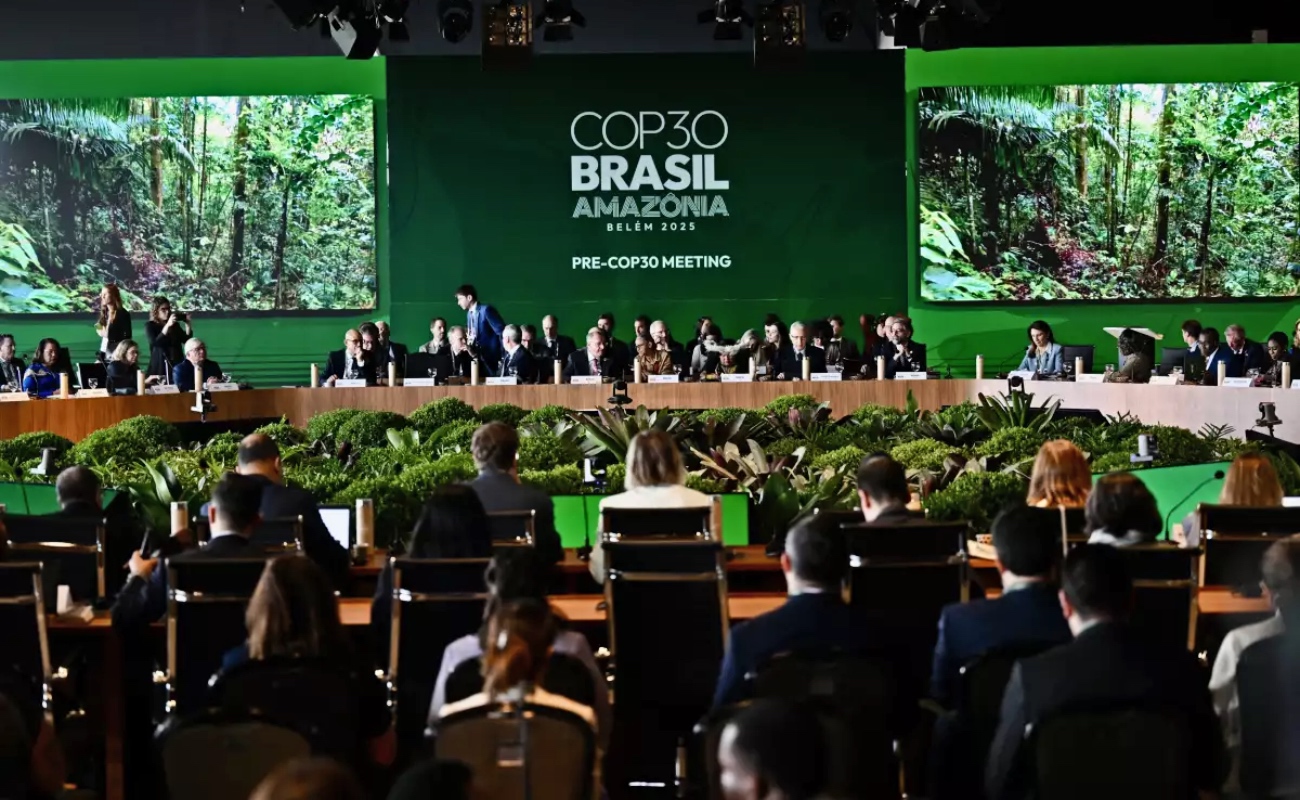 Delegados internacionales se preparan para la COP30 en Belém, donde Brasil busca reafirmar su papel como líder climático global.
