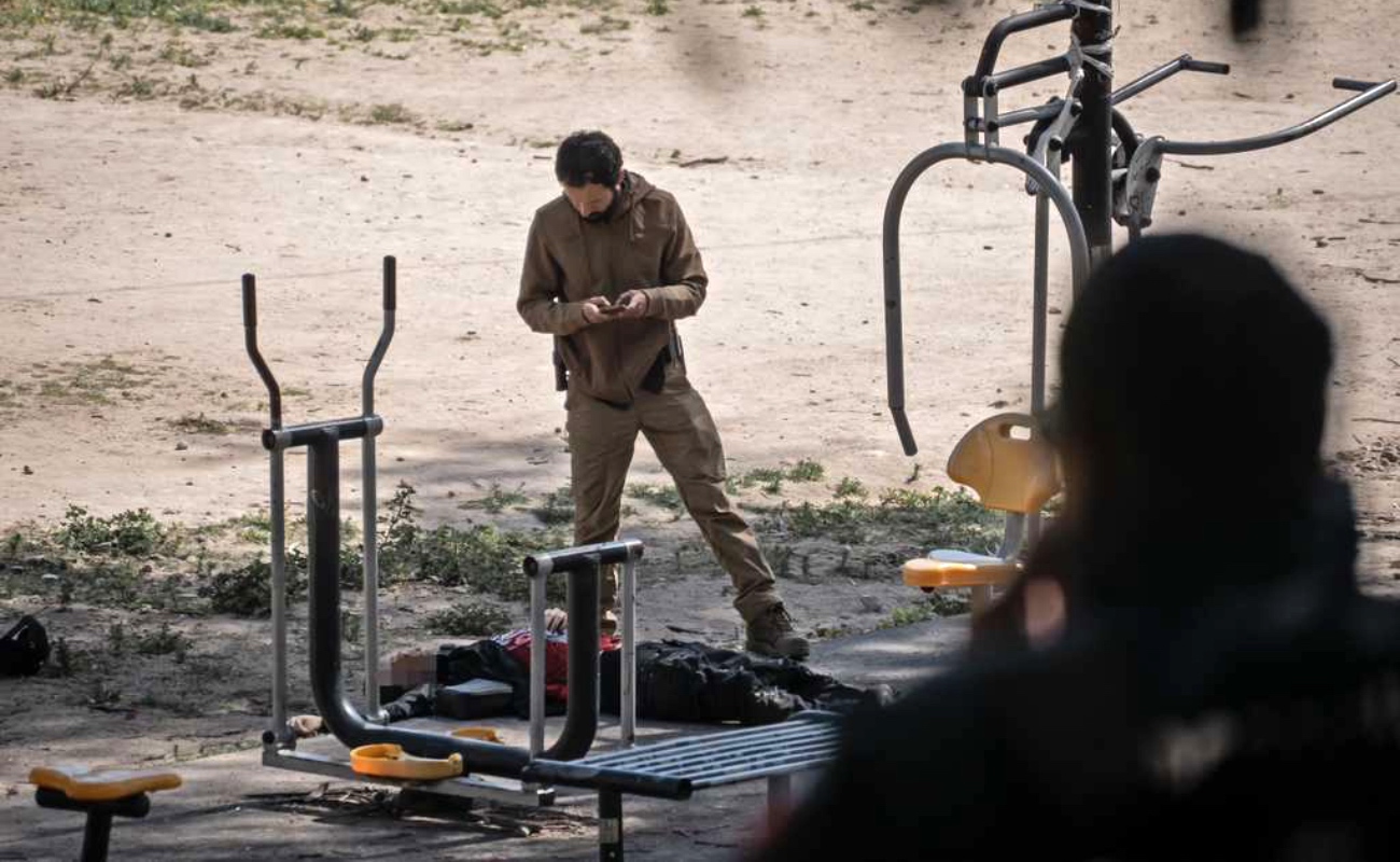 La víctima se encontraba con su hermano menor en el parque cuando fue asesinado.