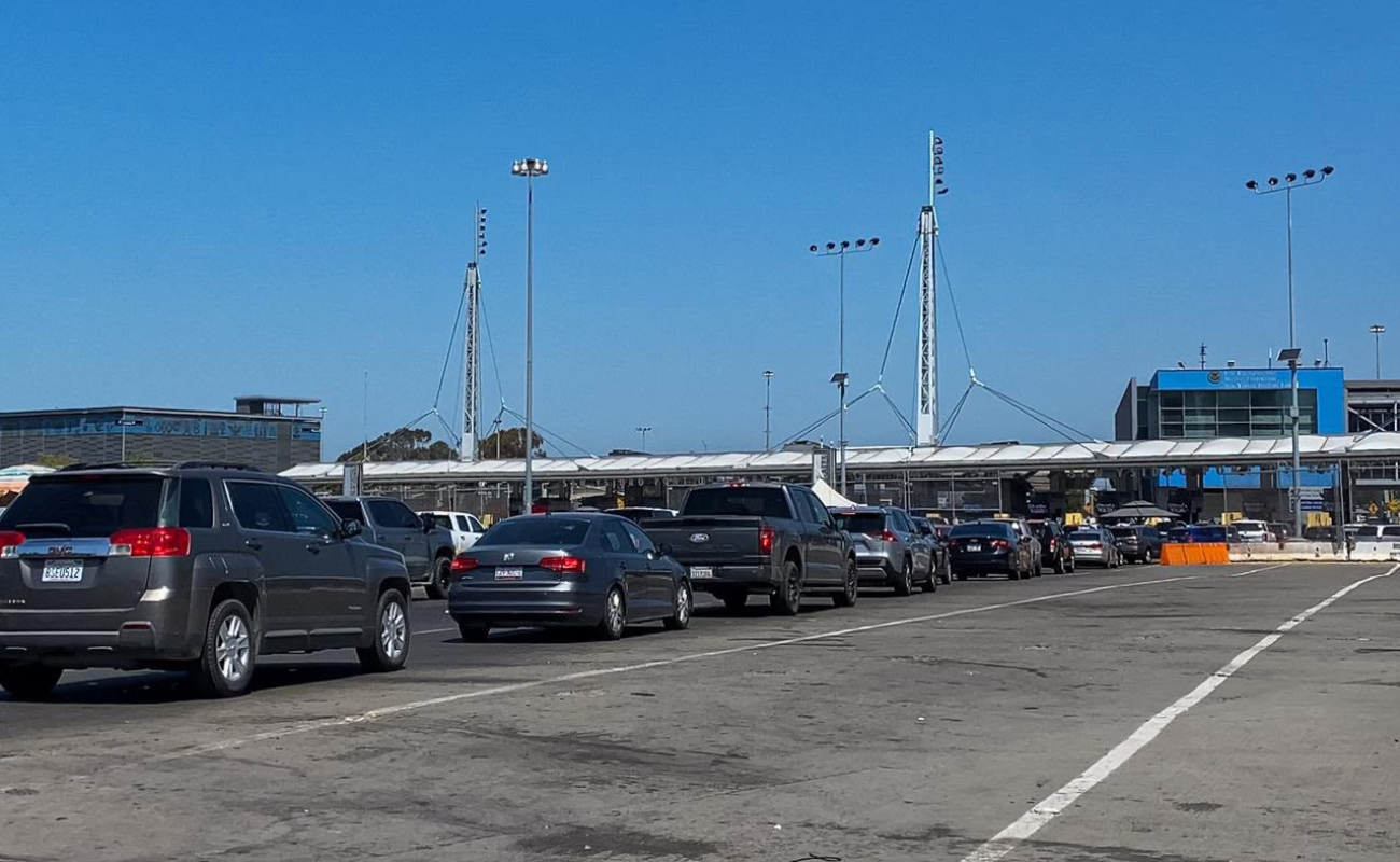 Filas para cruzar a EE.UU. generan pérdidas económicas en Tijuana