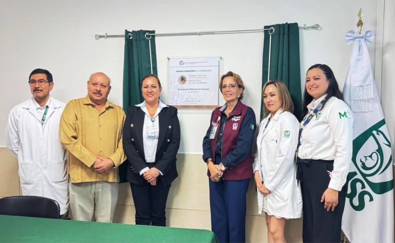 Develan placa del Premio IMSS a la Competitividad 2025 en Escuela de Enfermería de Tijuana