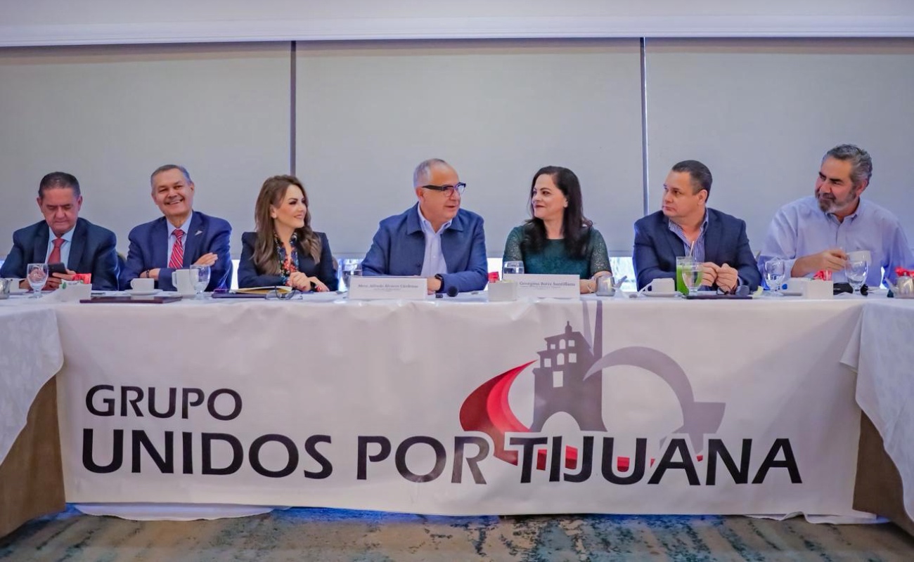 Alfredo Álvarez Cárdenas, aspirante a la coordinación estatal, presentó su Plan Maestro para Baja California a “Unidos por Tijuana”.