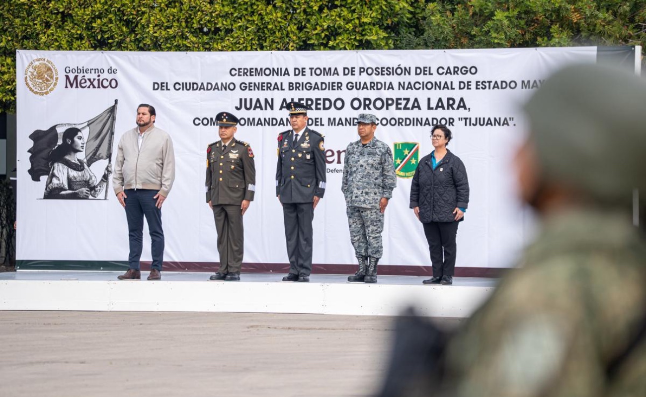 Oropeza Lara, con amplia formación militar, ha ocupado varios cargos de mando en Jalisco y el Estado de México.