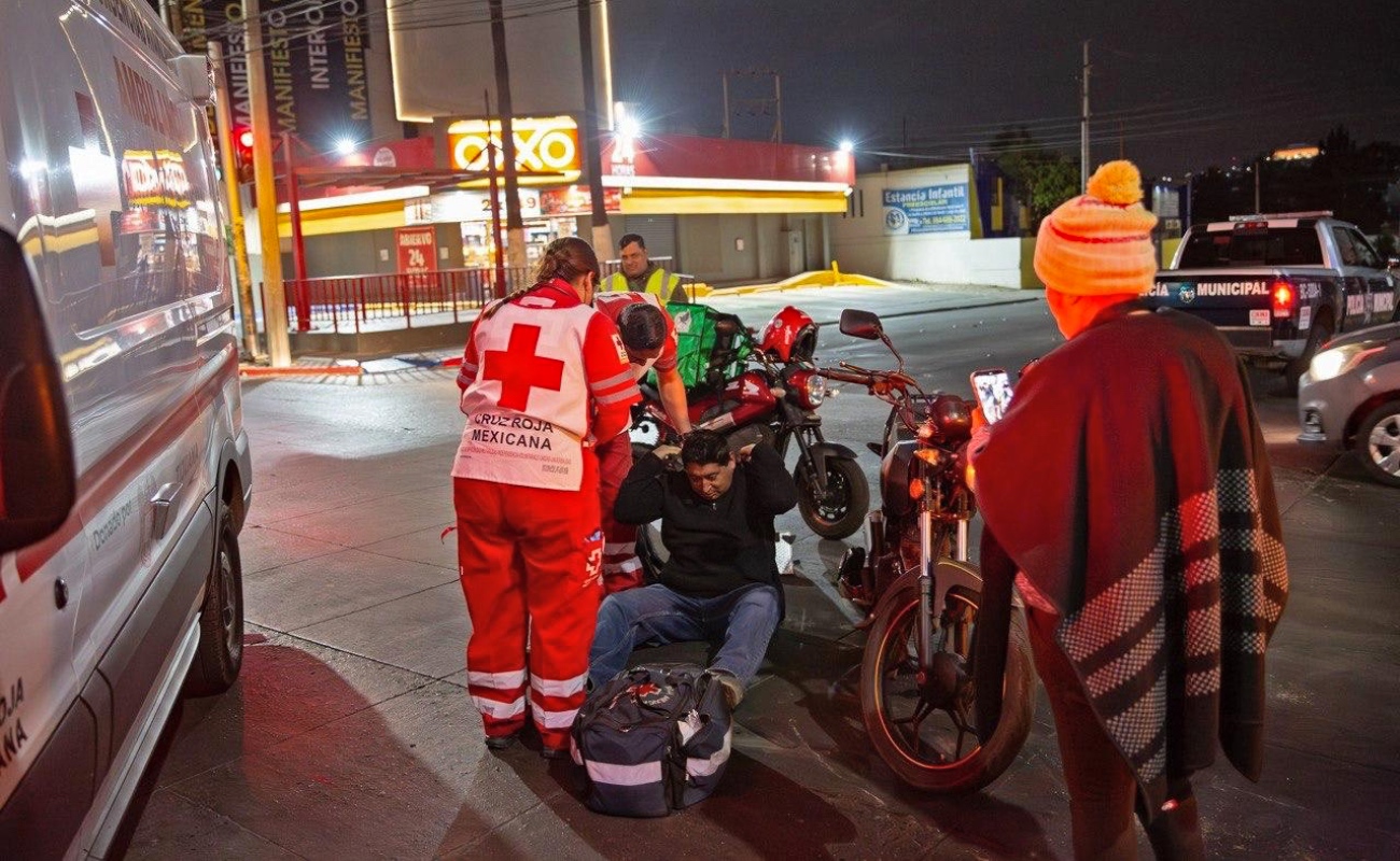 El motociclista no requirió ser hospitalizado.