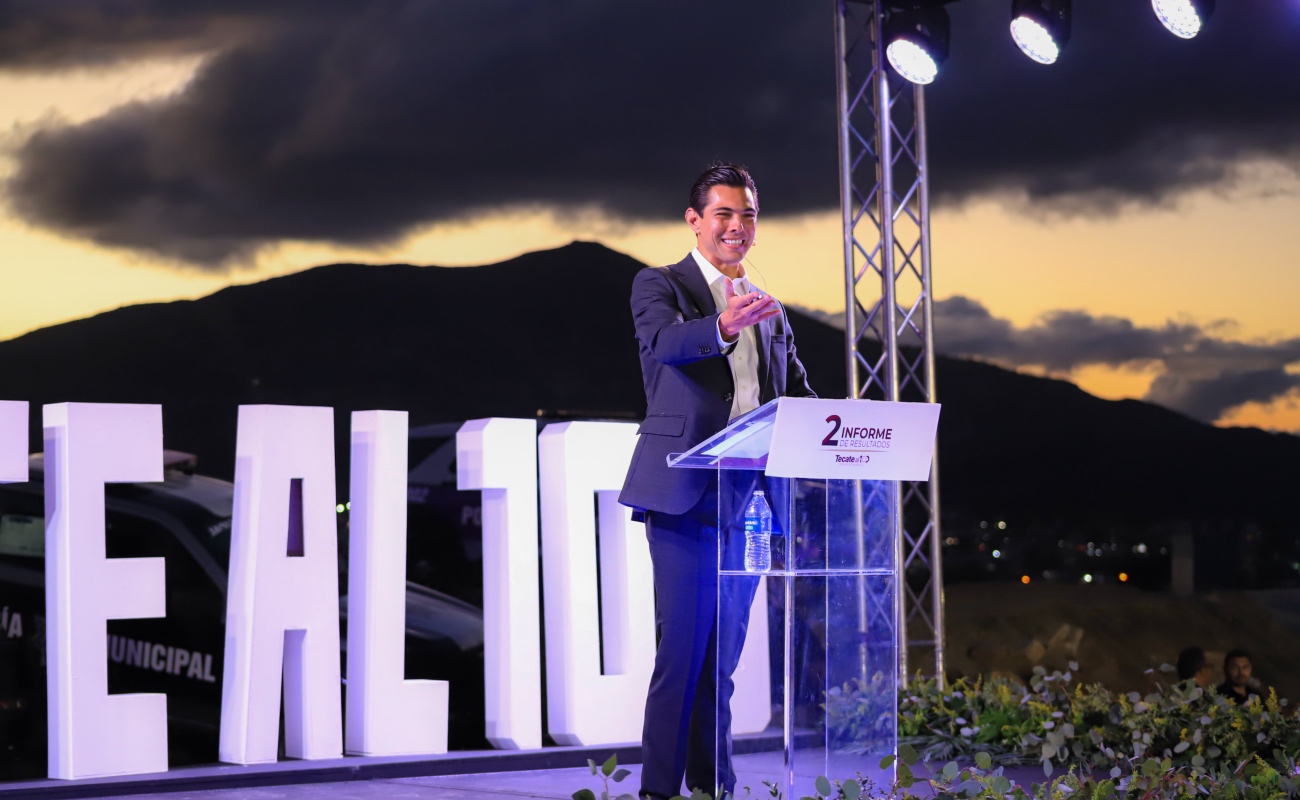 Rindió Román Cota segundo informe de resultados