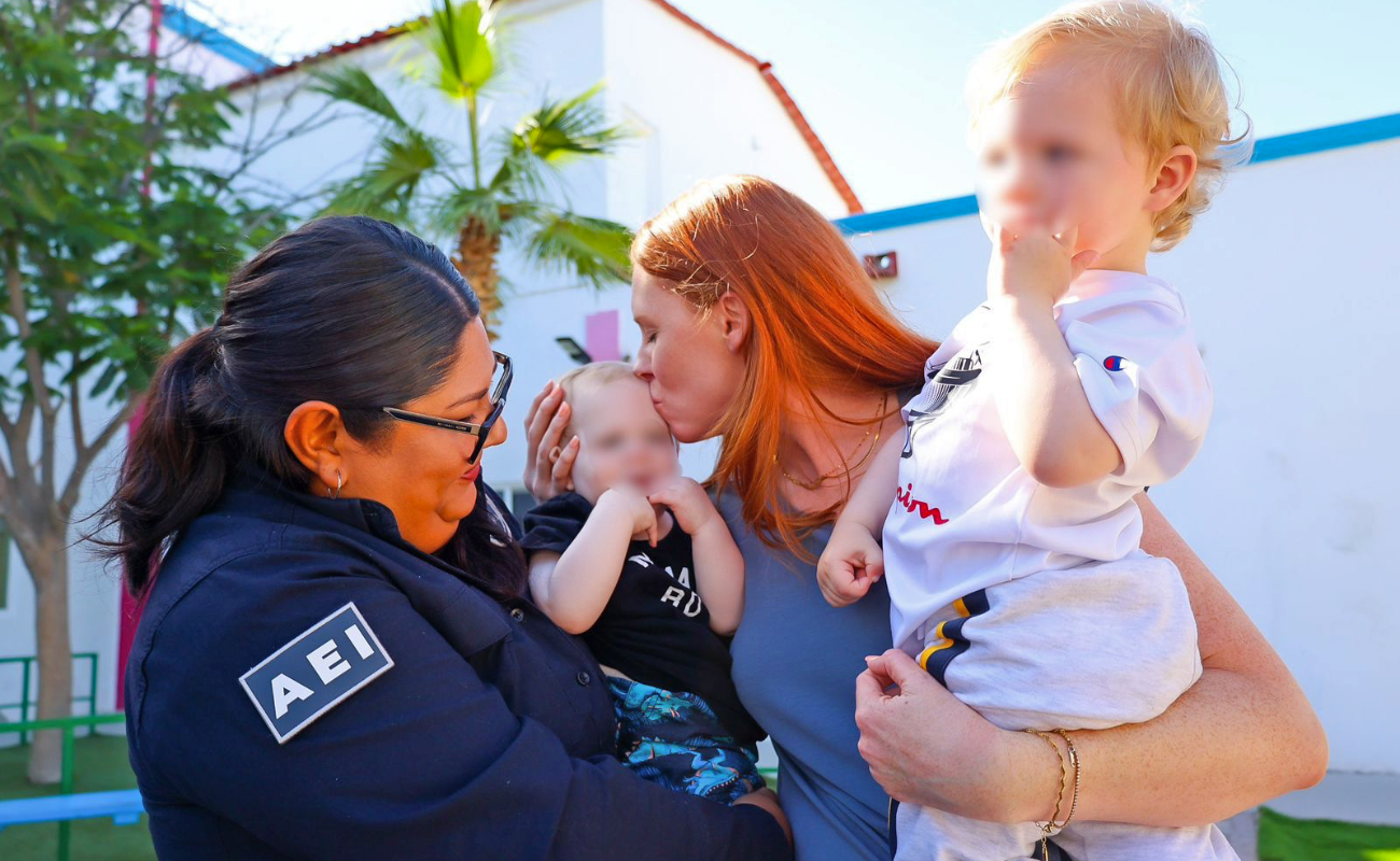 Reúne Fiscalía BC a madre con sus hijos localizados en San Felipe