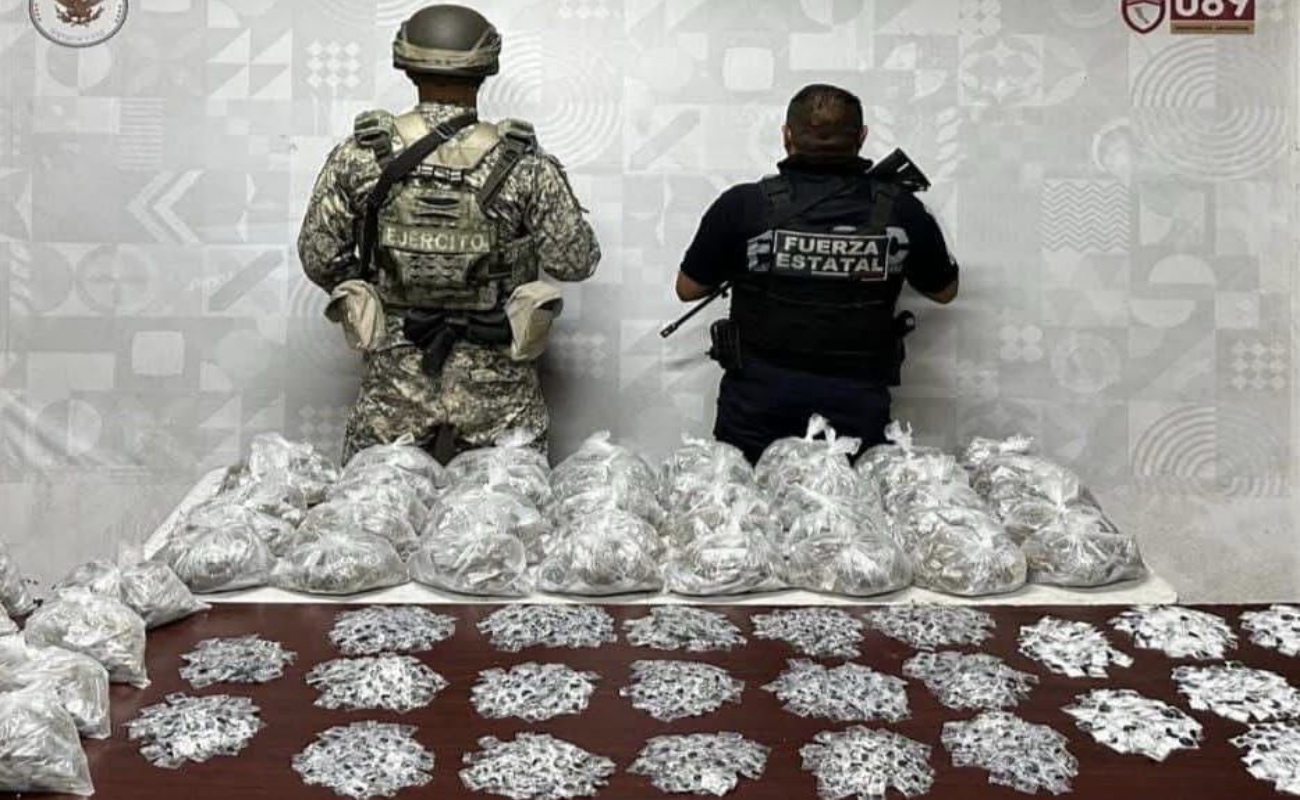 Fueron detenidos en flagrancia y por contar con órdenes de aprehensión.