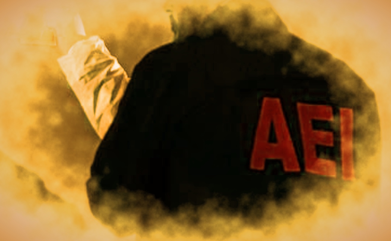 Ministerial se da balazo en el pie durante cateo