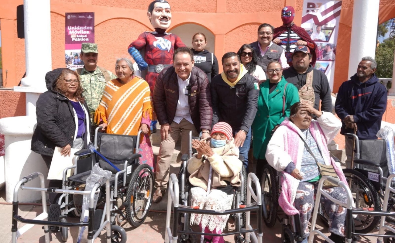 Además de acercar y brindar los servicios de salud, se destaca el apoyo a esta población a través de aparatos y servicios gratuitos.