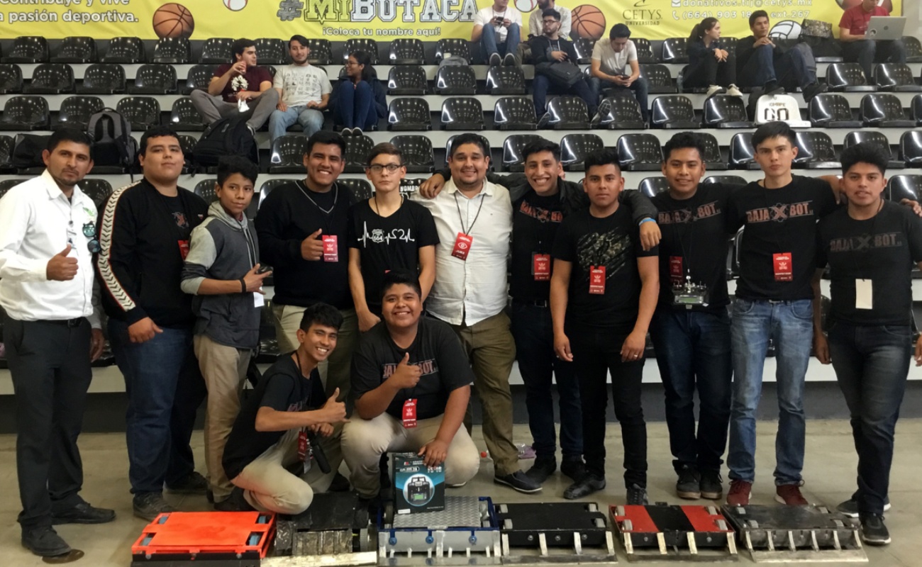 Alumnos de CECyTE Altiplano vencieron en torneo de robótica.