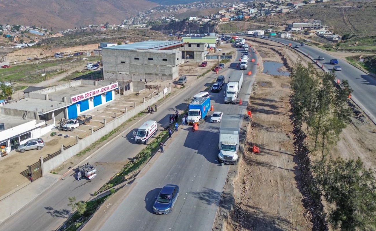 Carambola y volcadura en el Bulevar 2000 deja dos heridos