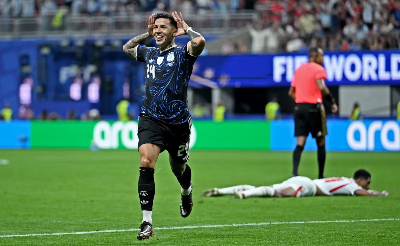 Argentina muestra corazón, remonta de manera agónica ante Inglaterra y se mete en la final