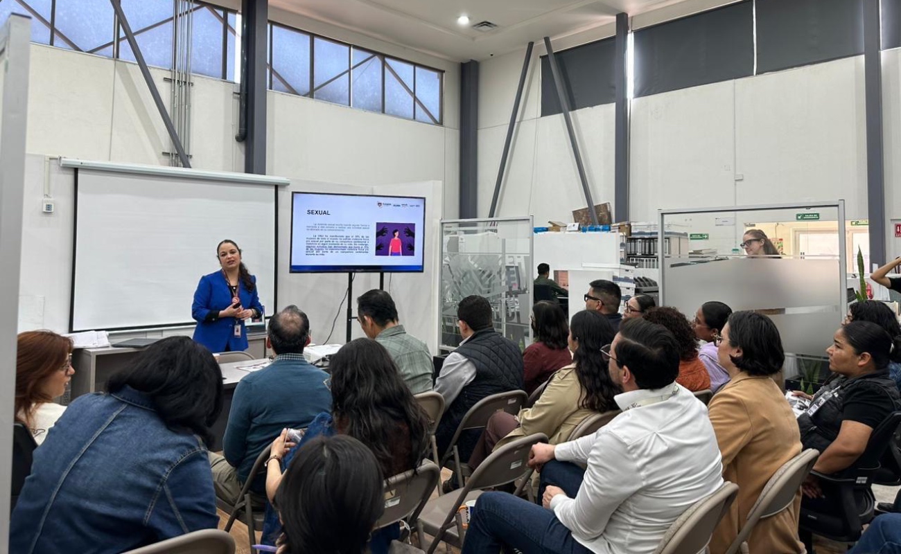 Capacitan en perspectiva de género a servidores públicos