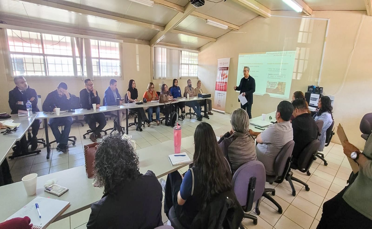 Refuerzan protocolos de seguridad y cultura de paz en secundarias de Rosarito: Secretaría de Educación