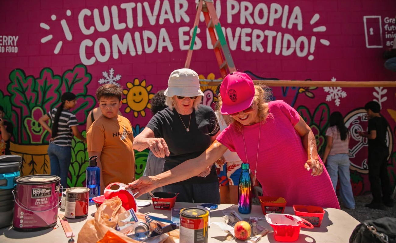 Inauguran huerto en Club de Niños y Niñas de Tijuana; menores cultivarán alimentos que llegarán a su plato