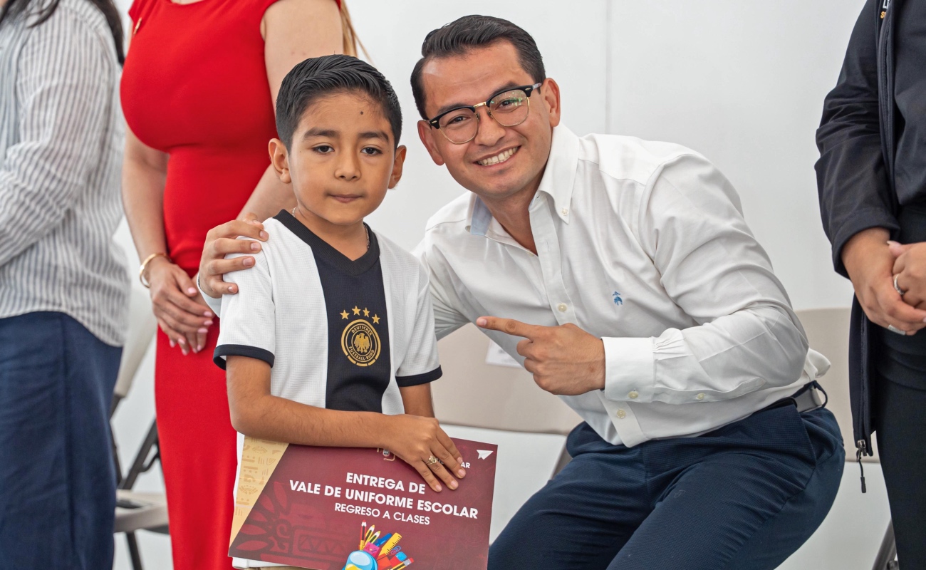 El alcalde Abdiel Gutiérrez encabezó el evento.