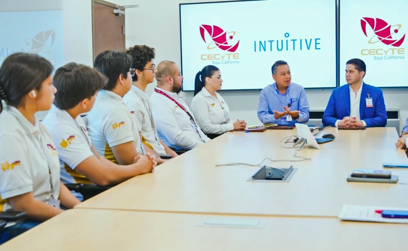 CECyTE BC renueva convenio dual con intuitive