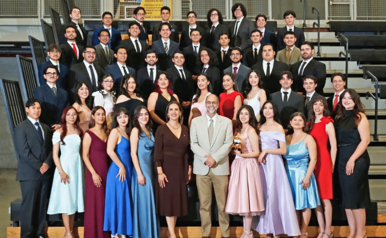 94 egresados de CETYS Universidad fueron reconocidos por su desempeño sobresaliente en el EGEL-CENEVAL, destacando la calidad académica de la institución.