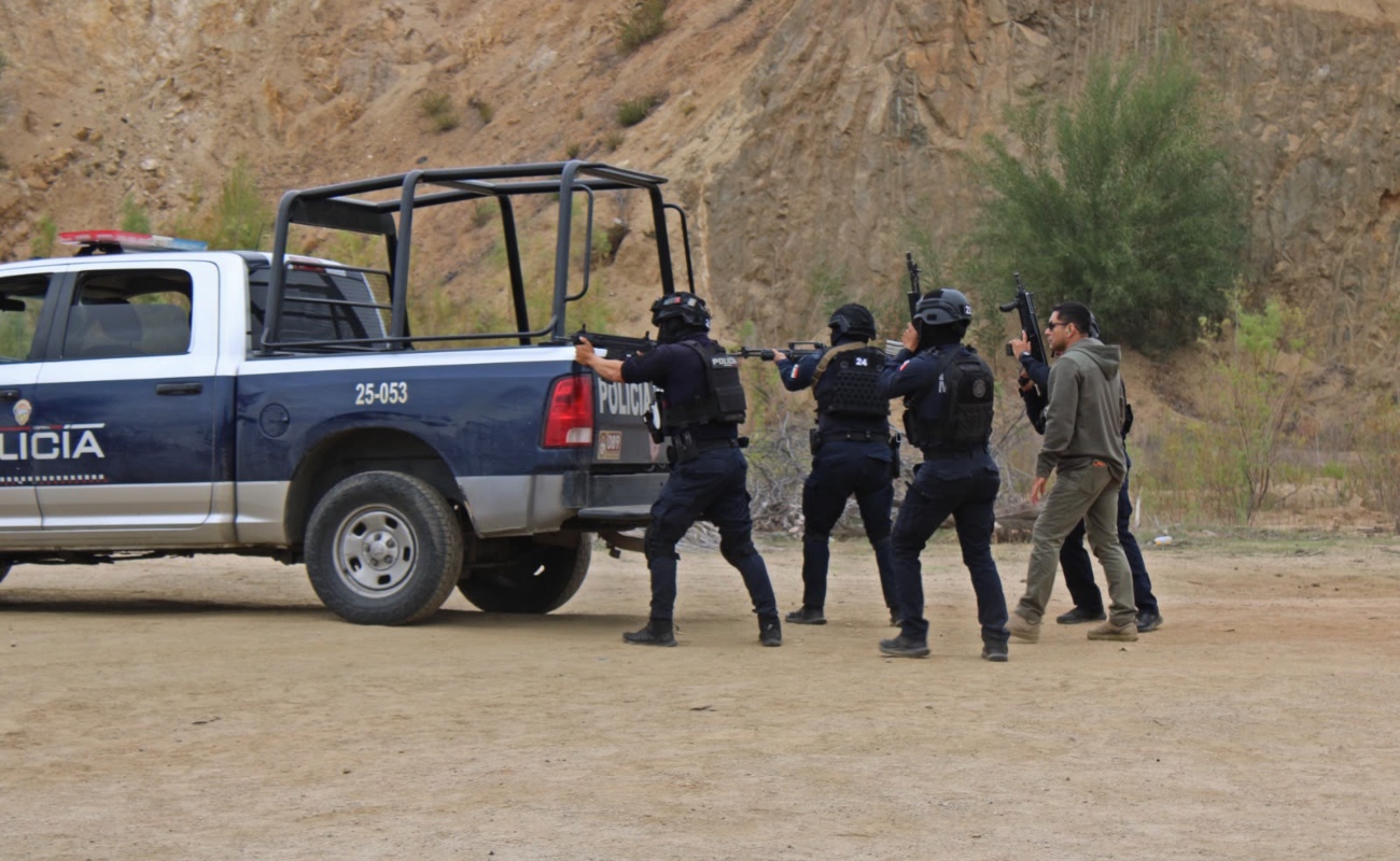 Fortalece Policía de Tecate su capacidad de reacción con agentes especializados