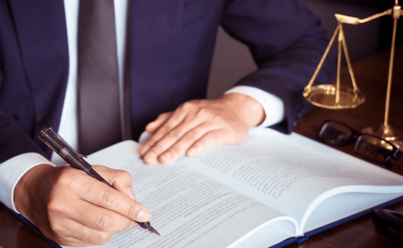 Capacitan a directivos y personal del corporativo TLC Asociados.