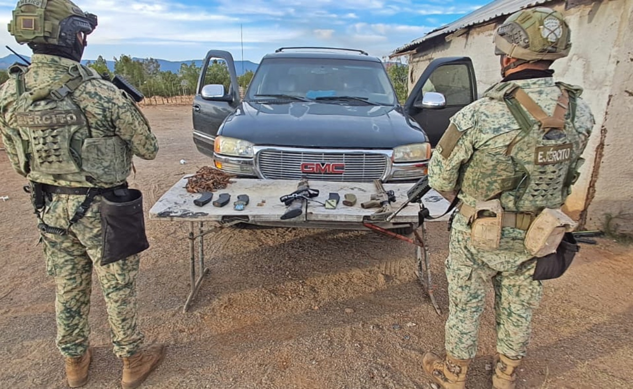 Aseguran armas, cargadores y cartuchos en Leyes de Reforma