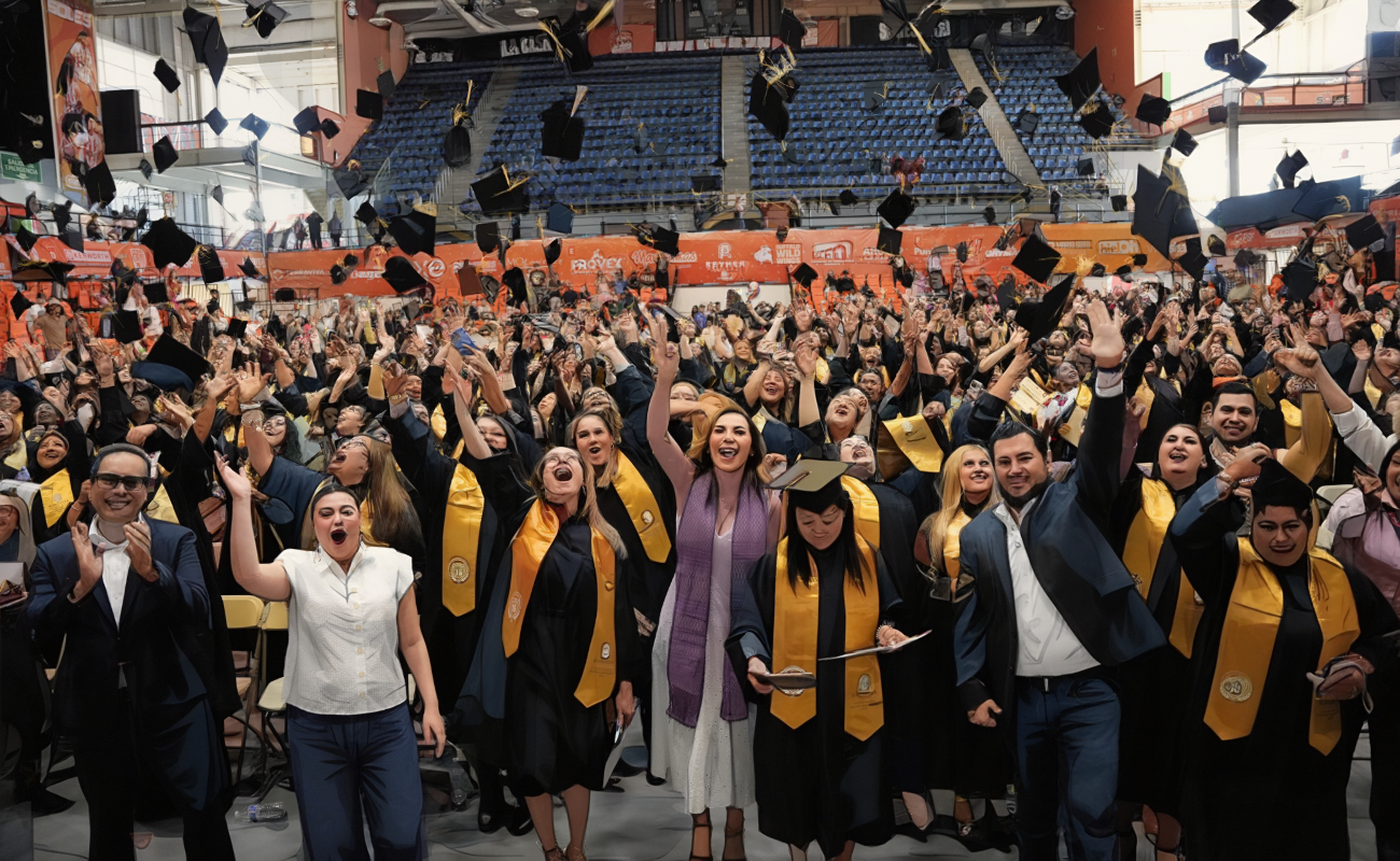 Más de 800 mujeres terminan su preparatoria con apoyo de Tarjeta Violeta impulsada por Marina del Pilar