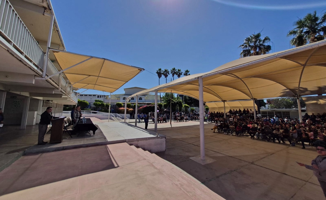 No habrá clases en la Diurna 2 hasta tener orden de alejamiento contra alumno