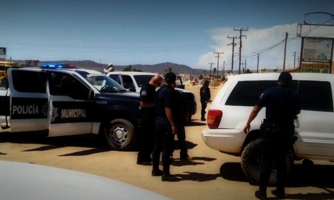 Renuncian dos policías de Camalú, tras asesinato de compañeros