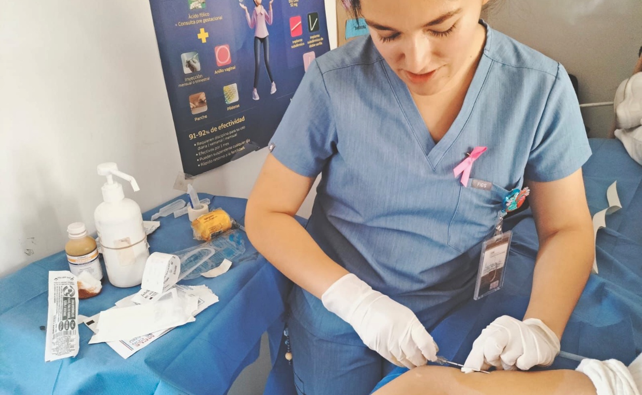 Los implantes se colocan de forma gratuita en todos los centros de salud.