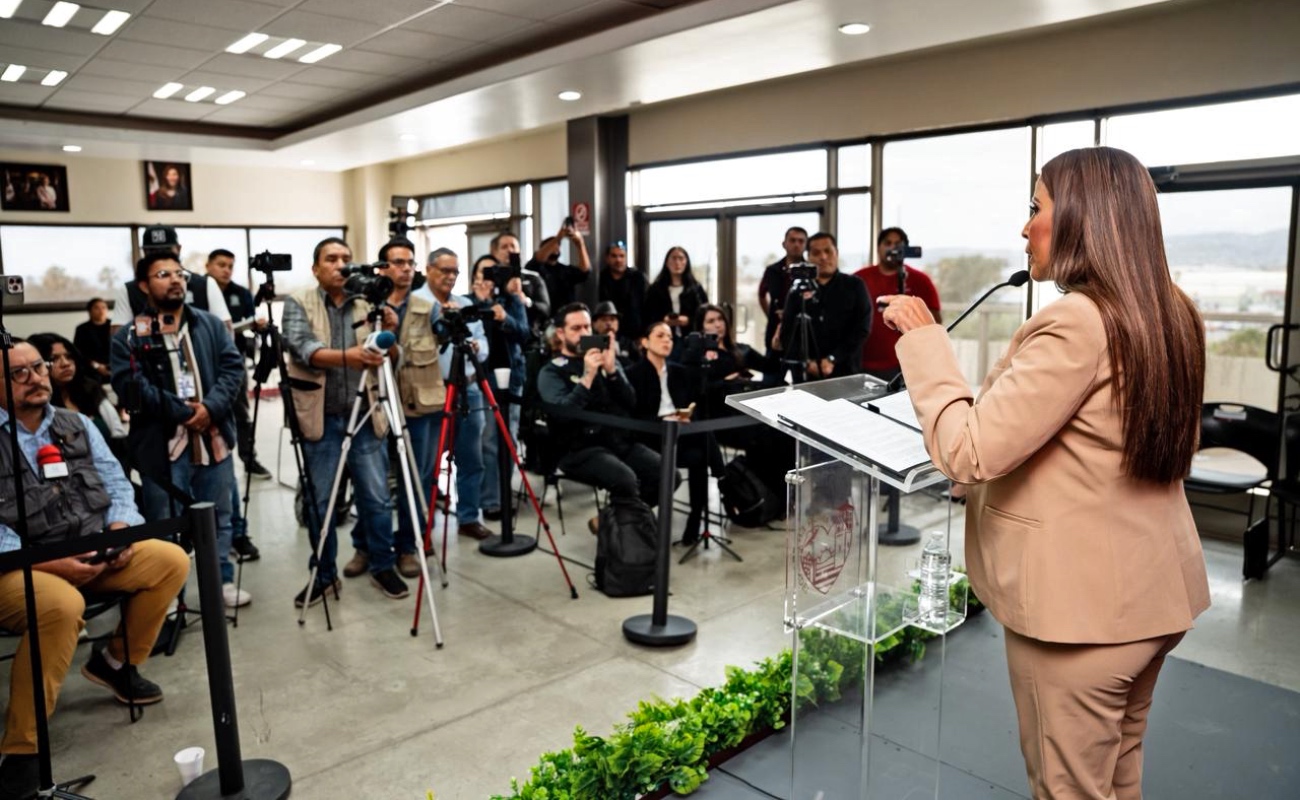 Presenta Claudia Agatón proyecto para refinanciar deuda histórica; proyecta ahorro superior a 153 millones de pesos