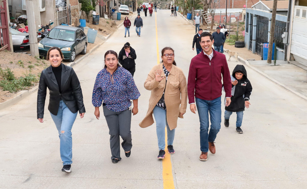 El alcalde Román Cota Muñoz encabezó la inauguración de esta importante obra.