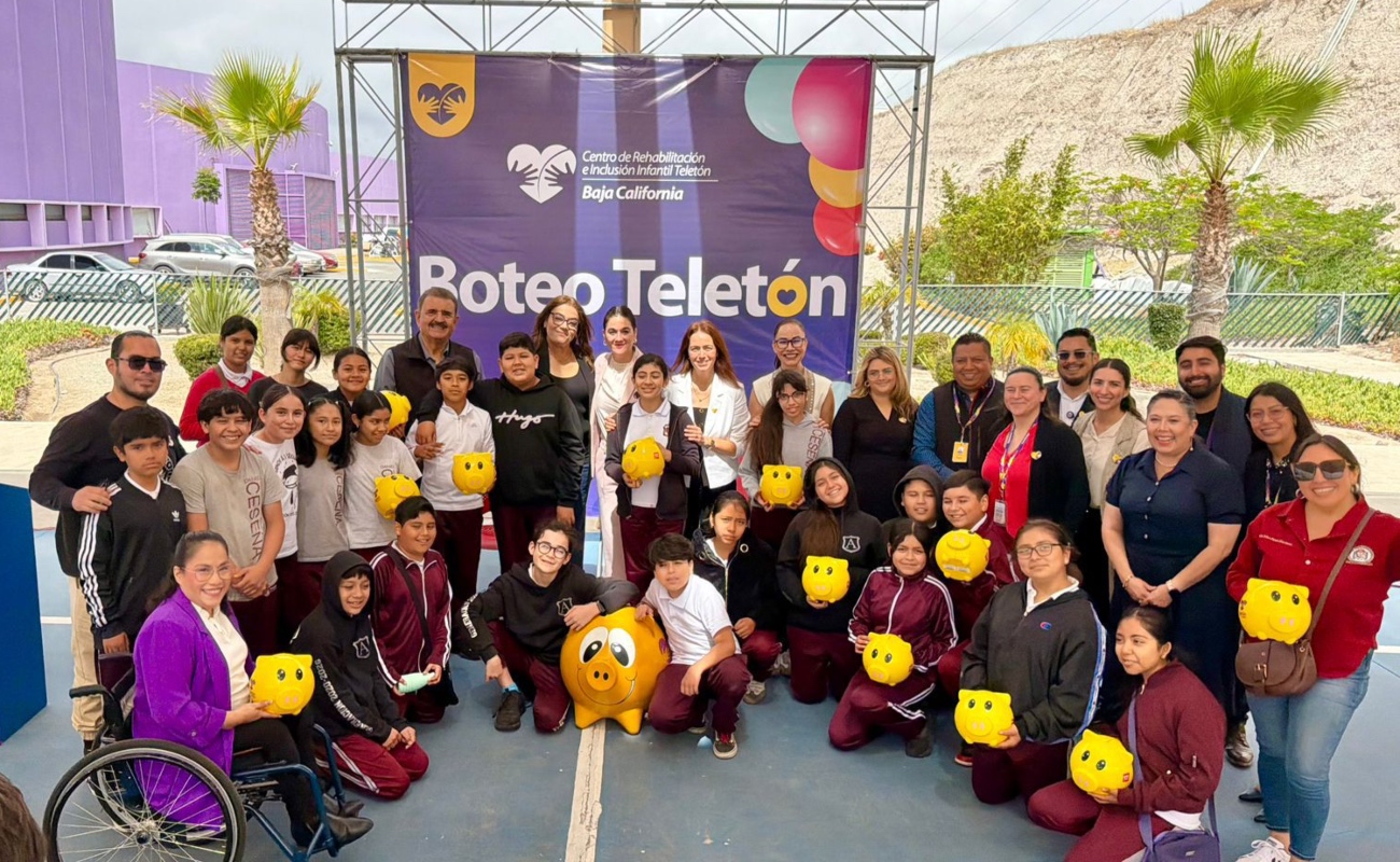 Participa Secretaría de Educación en el arranque estatal del boteo Teletón 2026