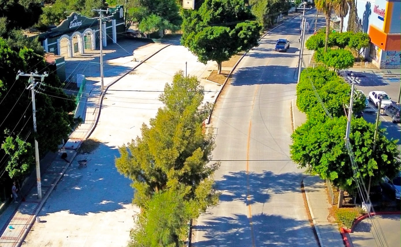 Avanza concreto hidráulico en reconstrucción del Bulevar Los Encinos