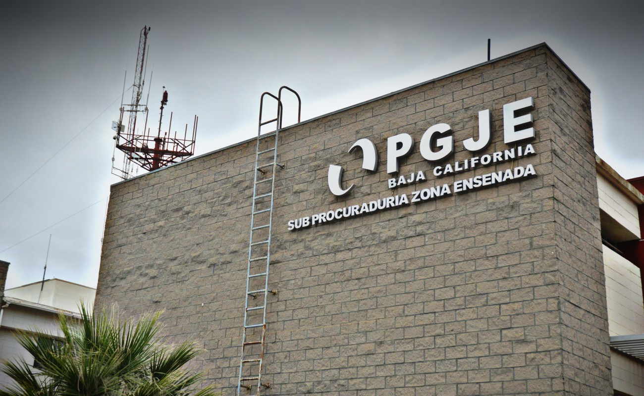 Piden renuncia a ministeriales para igualarles sueldo