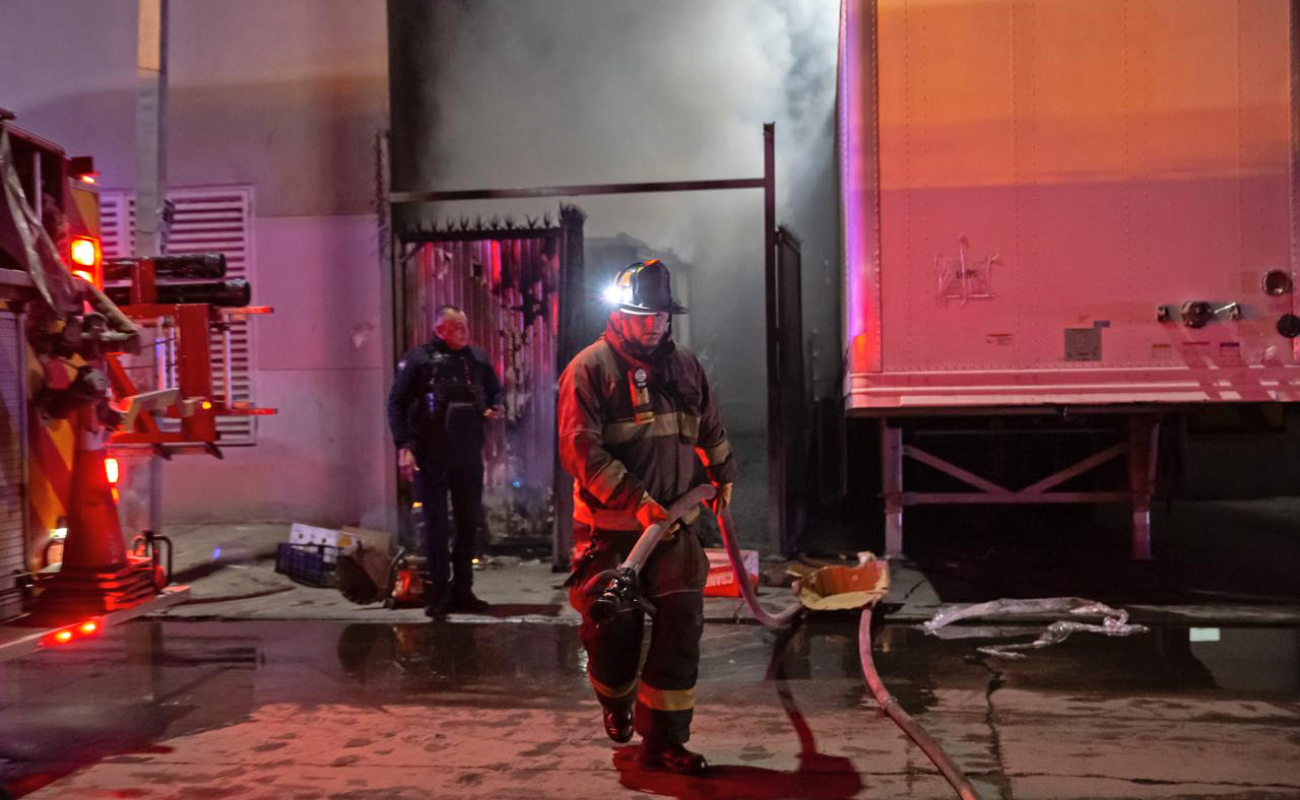 Se incendia un contenedor de basura de Calimax del Río