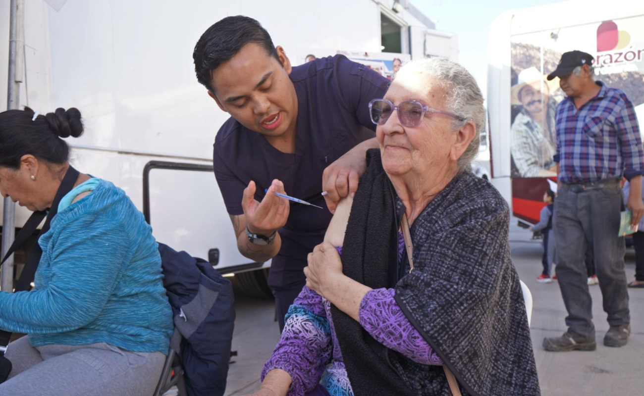 La vacuna del Neumococo se aplican a personas mayores.
