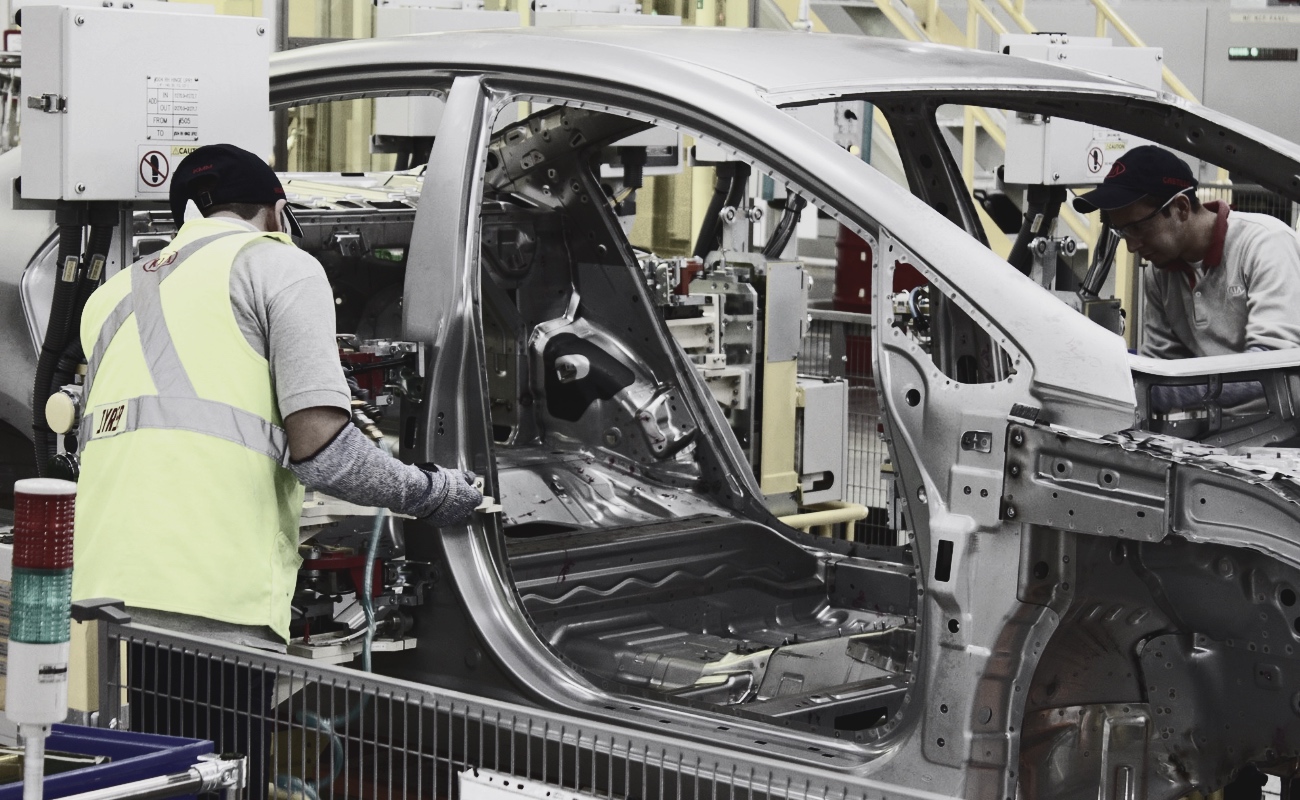 Recorta industria automotriz 107 mil empleos en México en dos años