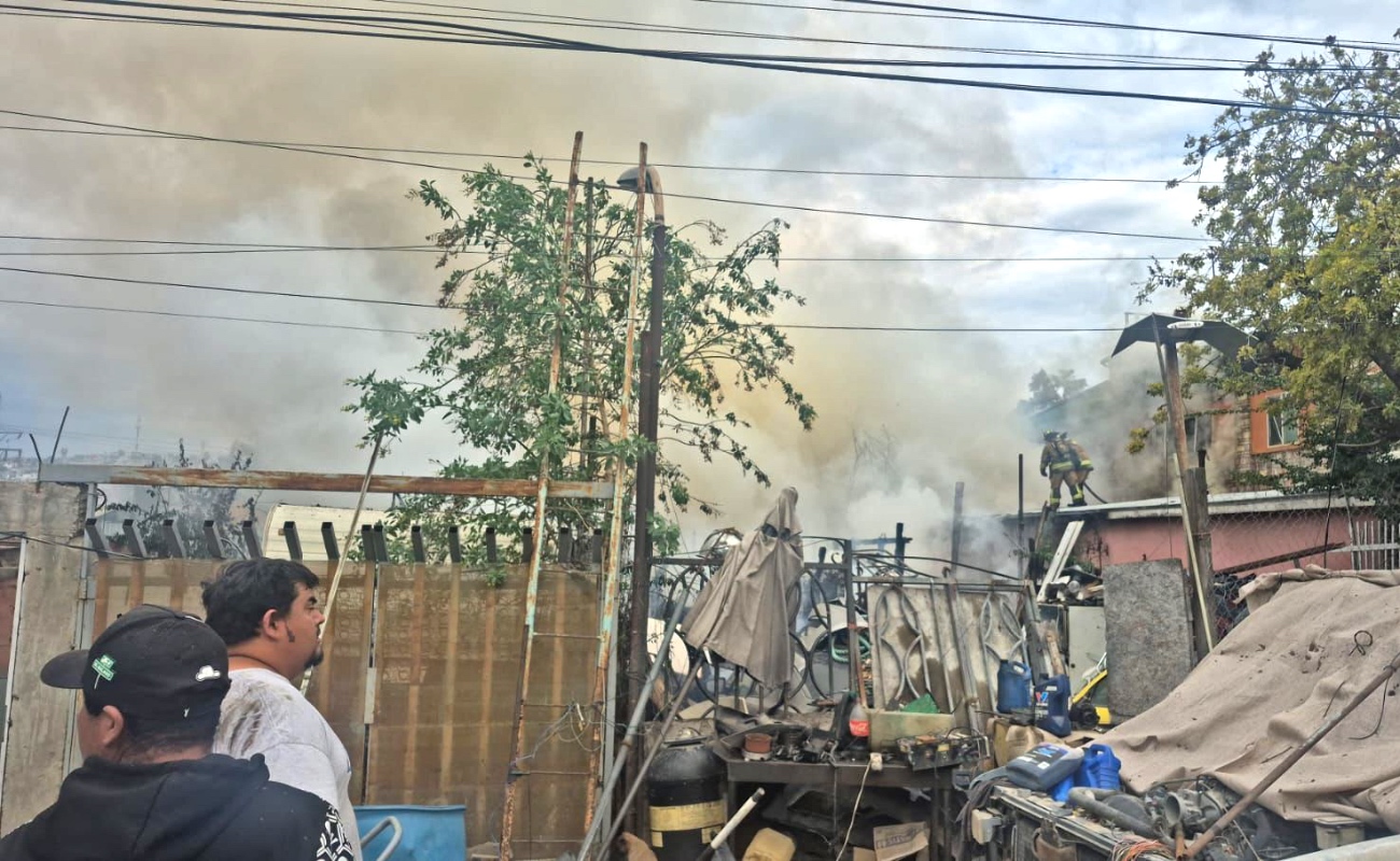 Mueren dos personas en incendio de casa en La Morita