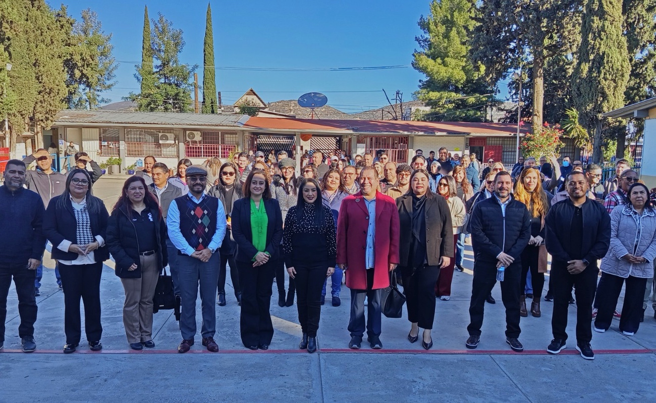 Imparten taller de plantación didáctica para secundarias