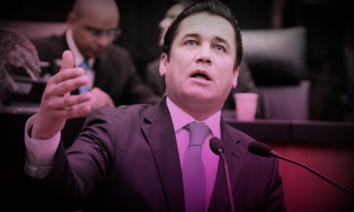 ‘Destapa’ PVEM a Carlos Puente como posible candidato en 2018