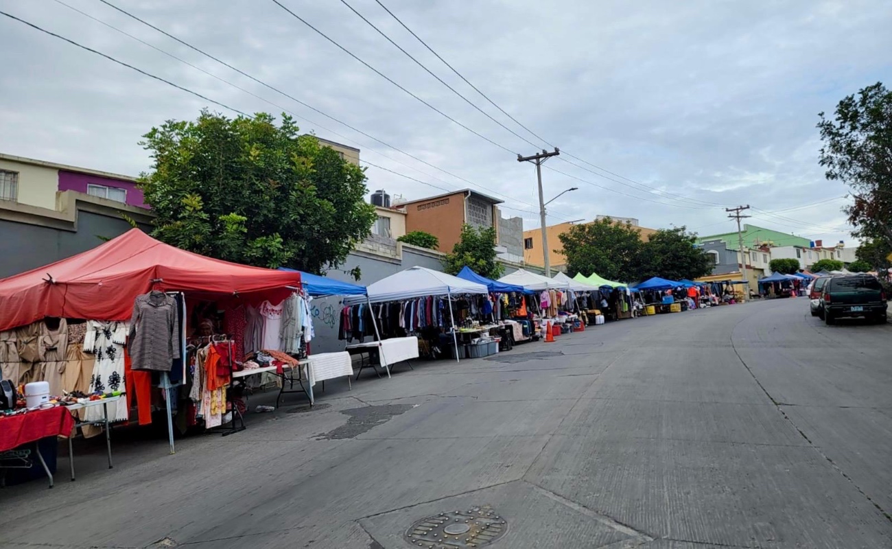 Reubica Gobierno Municipal mercado sobre ruedas de Paseo Banderas a Quinta del Cedro en Santa Fe