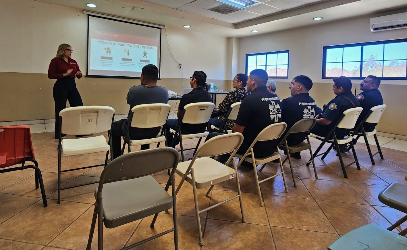 Presenta COEPRIS el registro estatal de prestadores de servicios de salud ante médicos de San Felipe