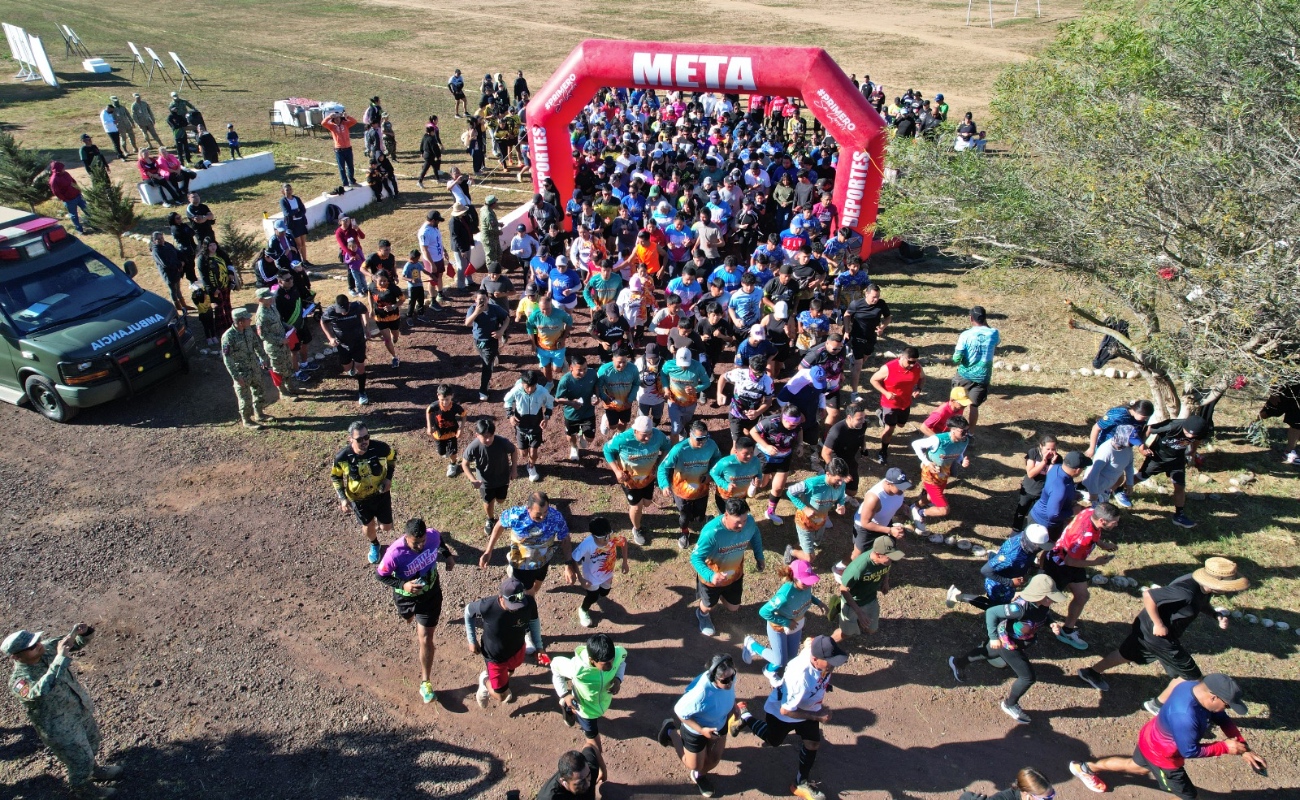 Se llevó a cabo la carrera atlética 5K conmemorativa al mes del Ejército y la Fuerza Aérea, con 300 corredores.