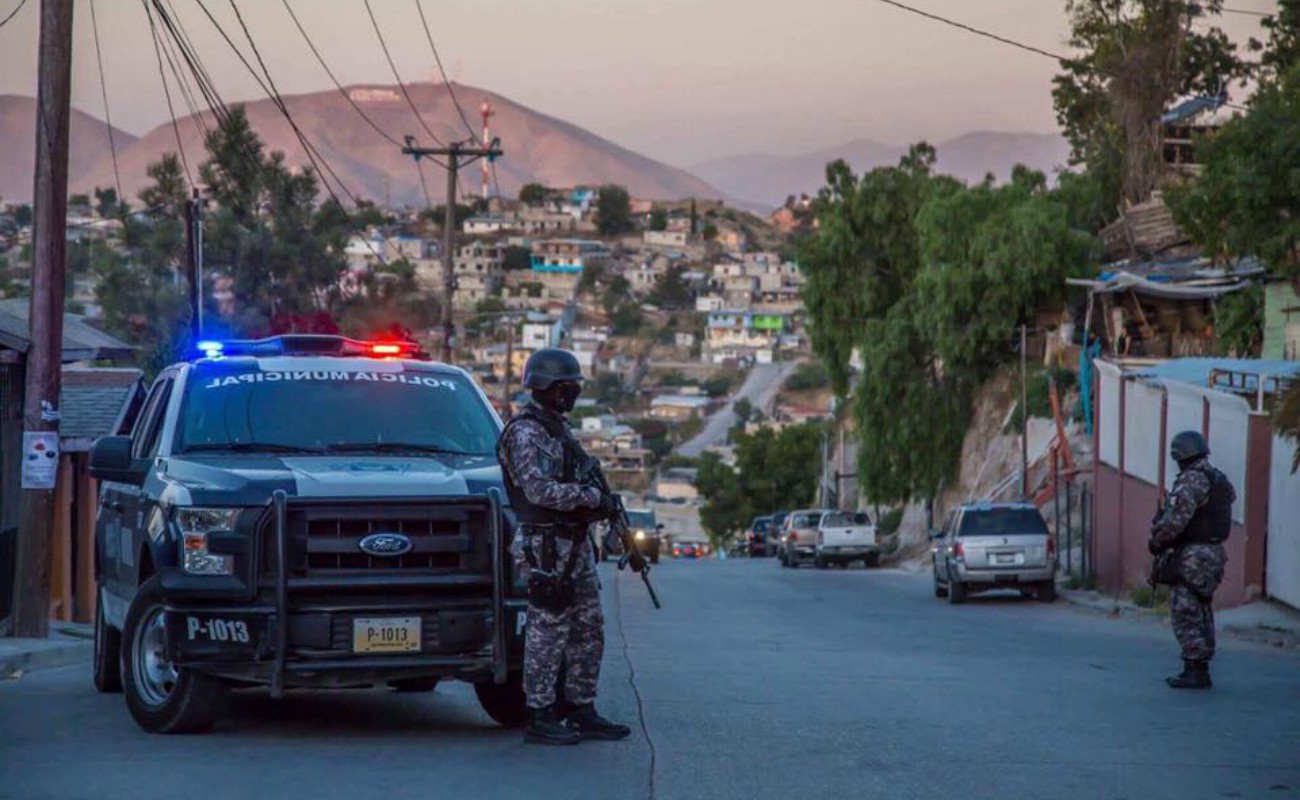 Ahogó a su hijastro de dos años de edad; está detenido