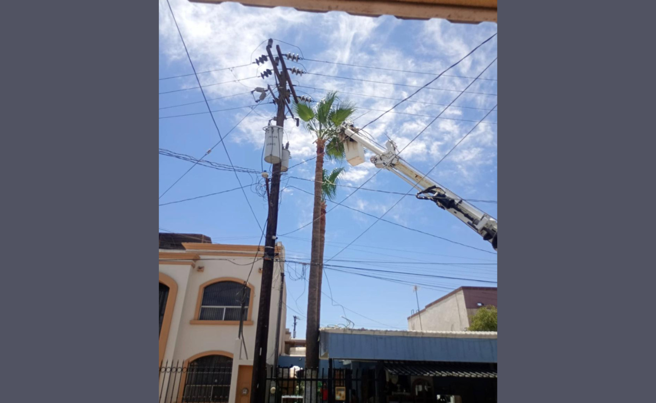 Restablece CFE servicio servicio eléctrico en zona afectada en Mexicali