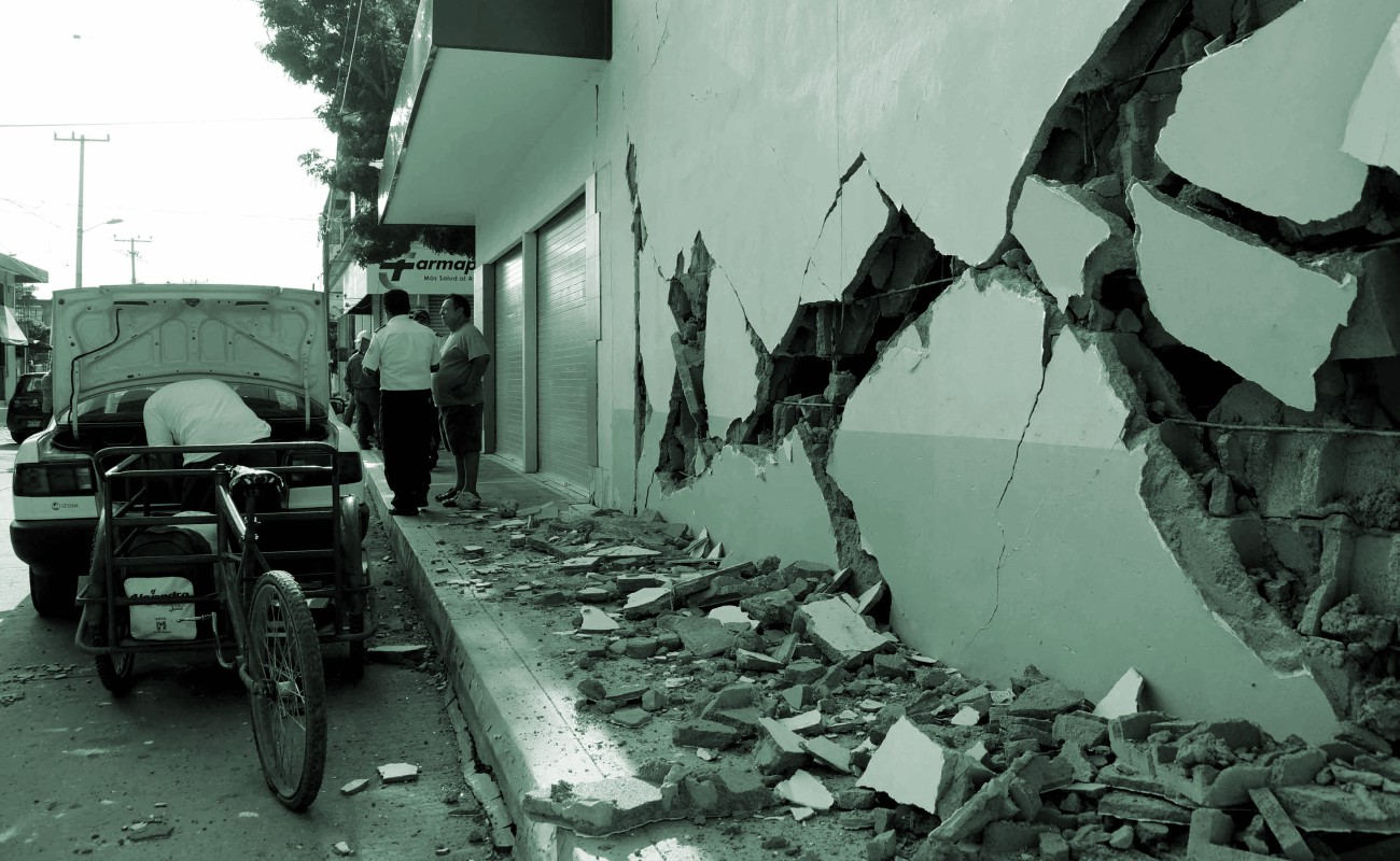 Asciende a 64 el número de muertos por el sismo