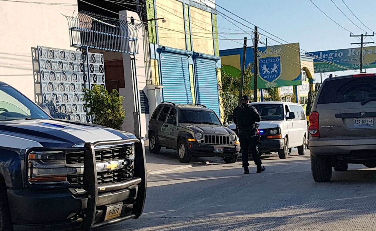 Un presunto laboratorio de “crystal” es resguardado esta noche en Playas de Rosarito.