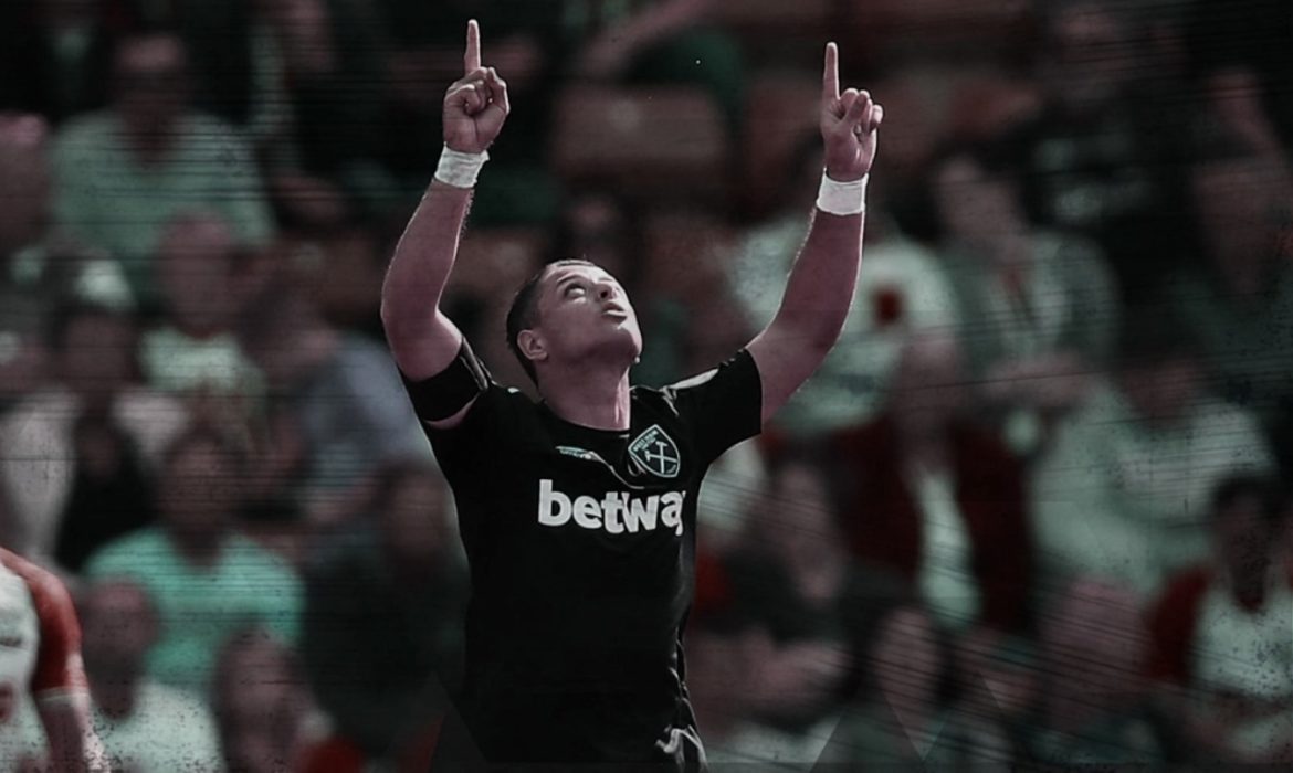 ‘Chicharito’ hace doblete, pero su equipo pierde de último minuto