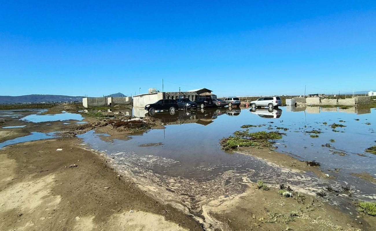 Alertan a familias de El Salitral a evacuar preventivamente ante aumento del nivel del mar