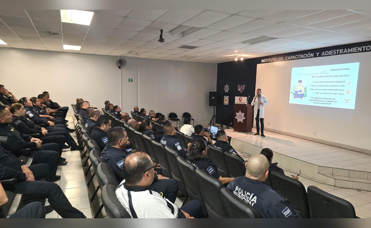 Capacitan a Policías Municipales en materia de Salud Mental